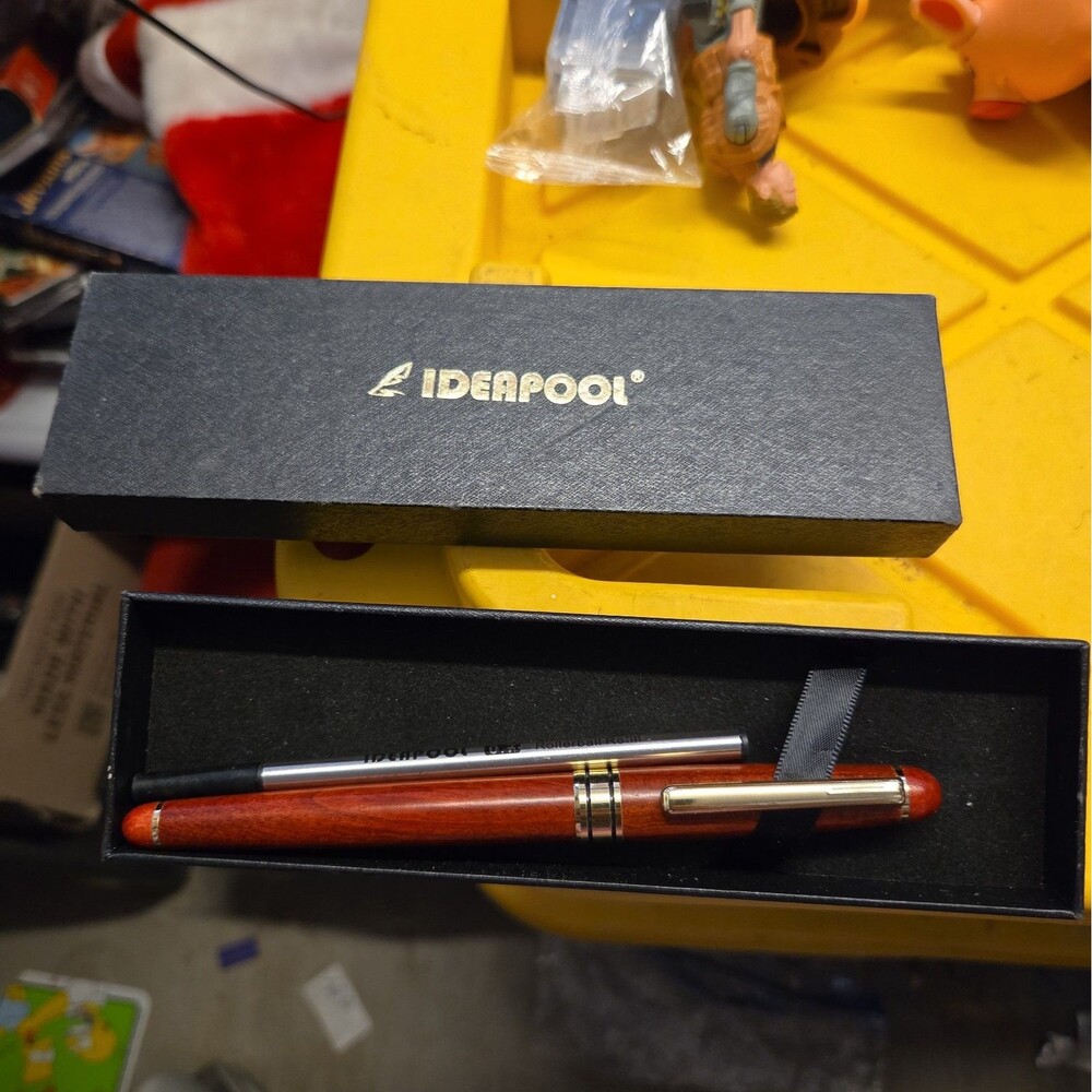 Luxury Rosewood Ballpoint Pen - Extra Black Refill - Elegant - Ideapool